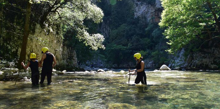 River Trekking Upper Voidomatis 19 1920X956