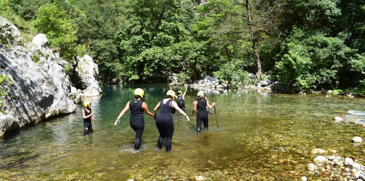 River Trekking Upper Voidomatis 15 1920X956