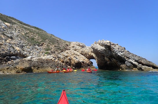 P5081786 Naxos Sea Kayak Amitis