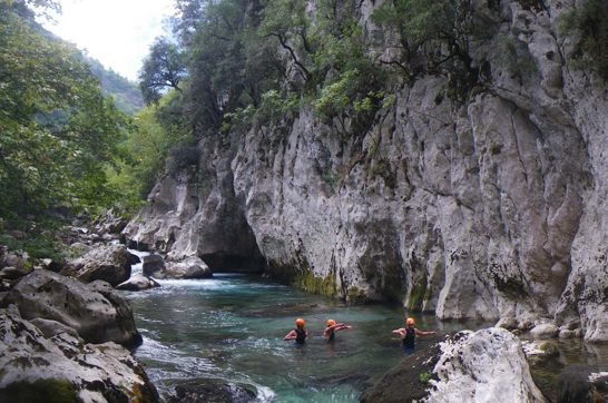 River Trekking Upper Voidomatis 11 1920X956